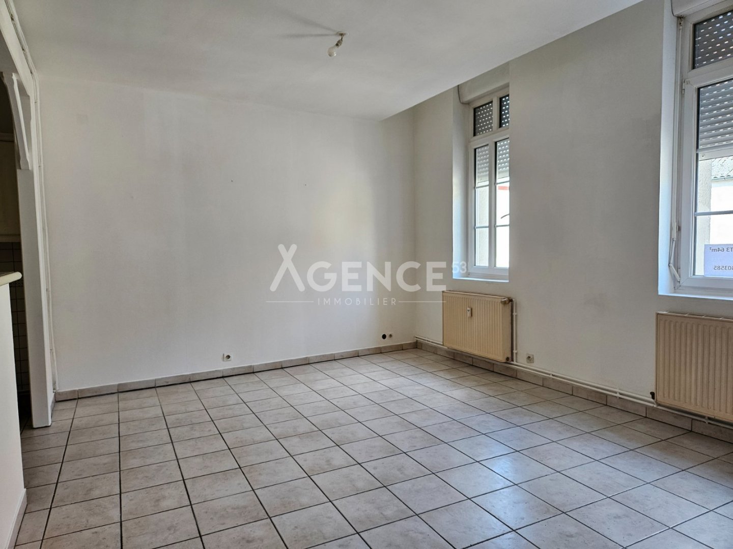 Appartement au 1er tage + place de parking priv A VENDRE - ST OMER - 64.56 m2 - 105000€