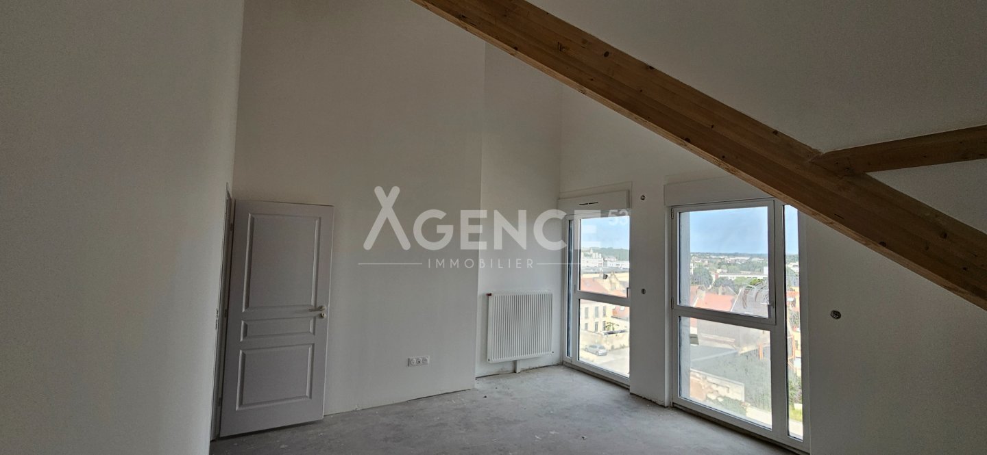 APPARTEMENT DUPLEX A VENDRE - ST OMER - 88.1 m2 - 330000€