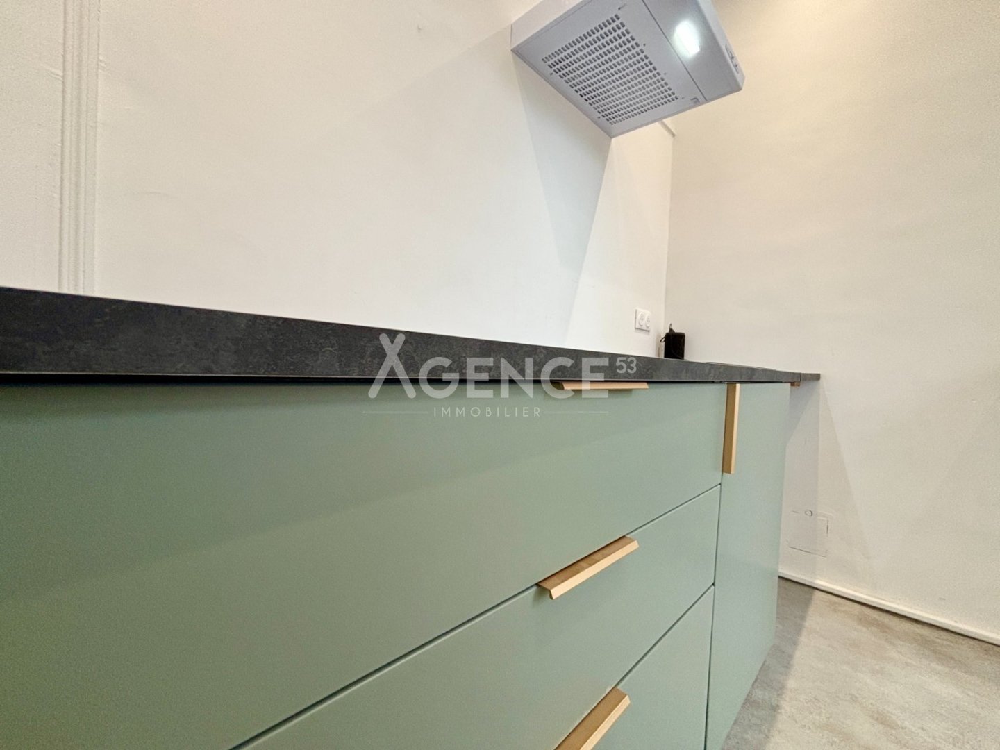 APPARTEMENT T4 A LOUER - ST OMER - 141 m2 - 840 € charges comprises par mois
