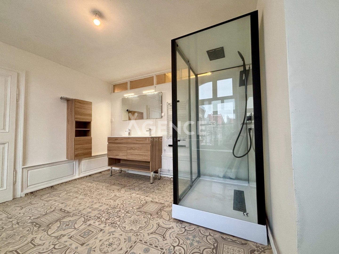 APPARTEMENT T4 A LOUER - ST OMER - 141 m2 - 840 € charges comprises par mois