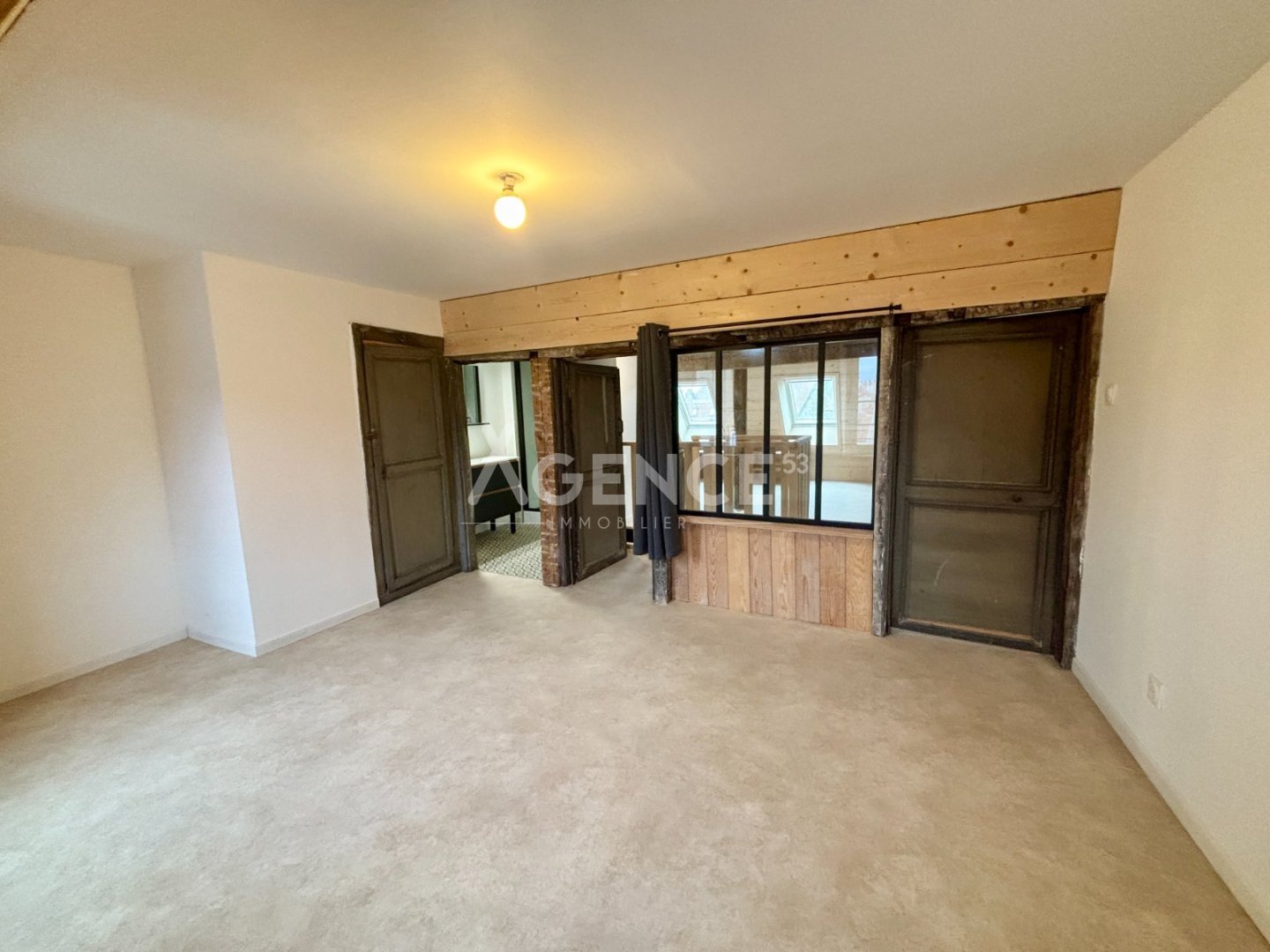 APPARTEMENT T4 A LOUER - ST OMER - 141 m2 - 840 € charges comprises par mois