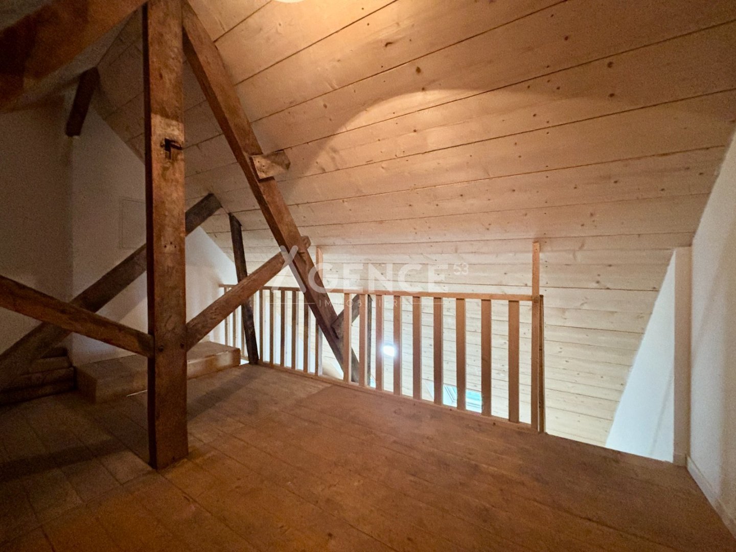 APPARTEMENT T4 A LOUER - ST OMER - 141 m2 - 840 € charges comprises par mois